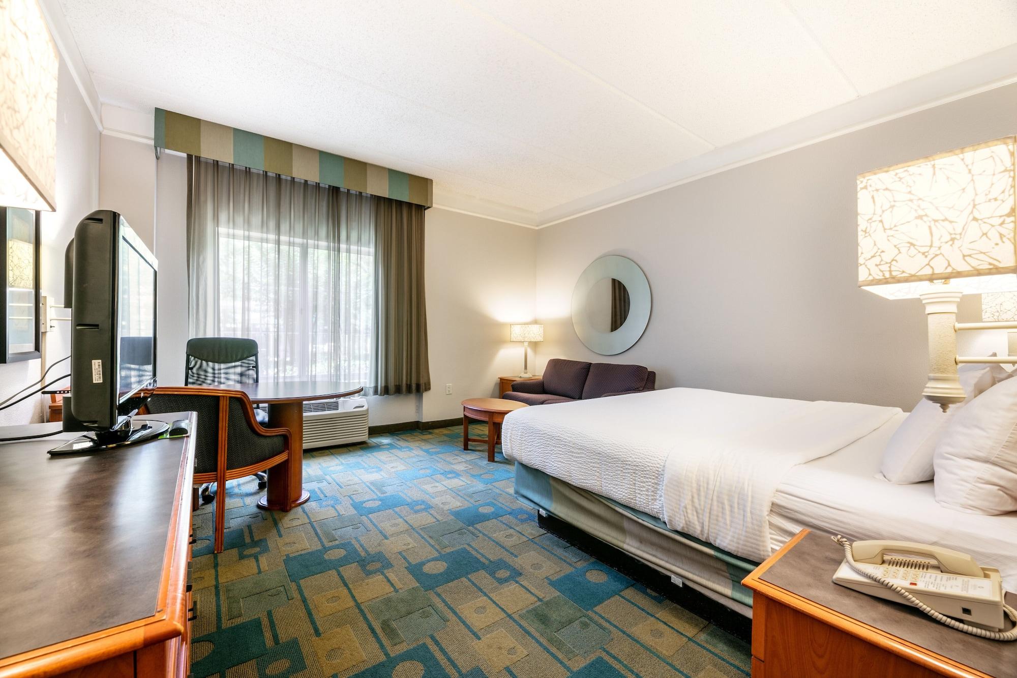 La Quinta Inn & Suites By Wyndham Houston Bush Iah South Εξωτερικό φωτογραφία