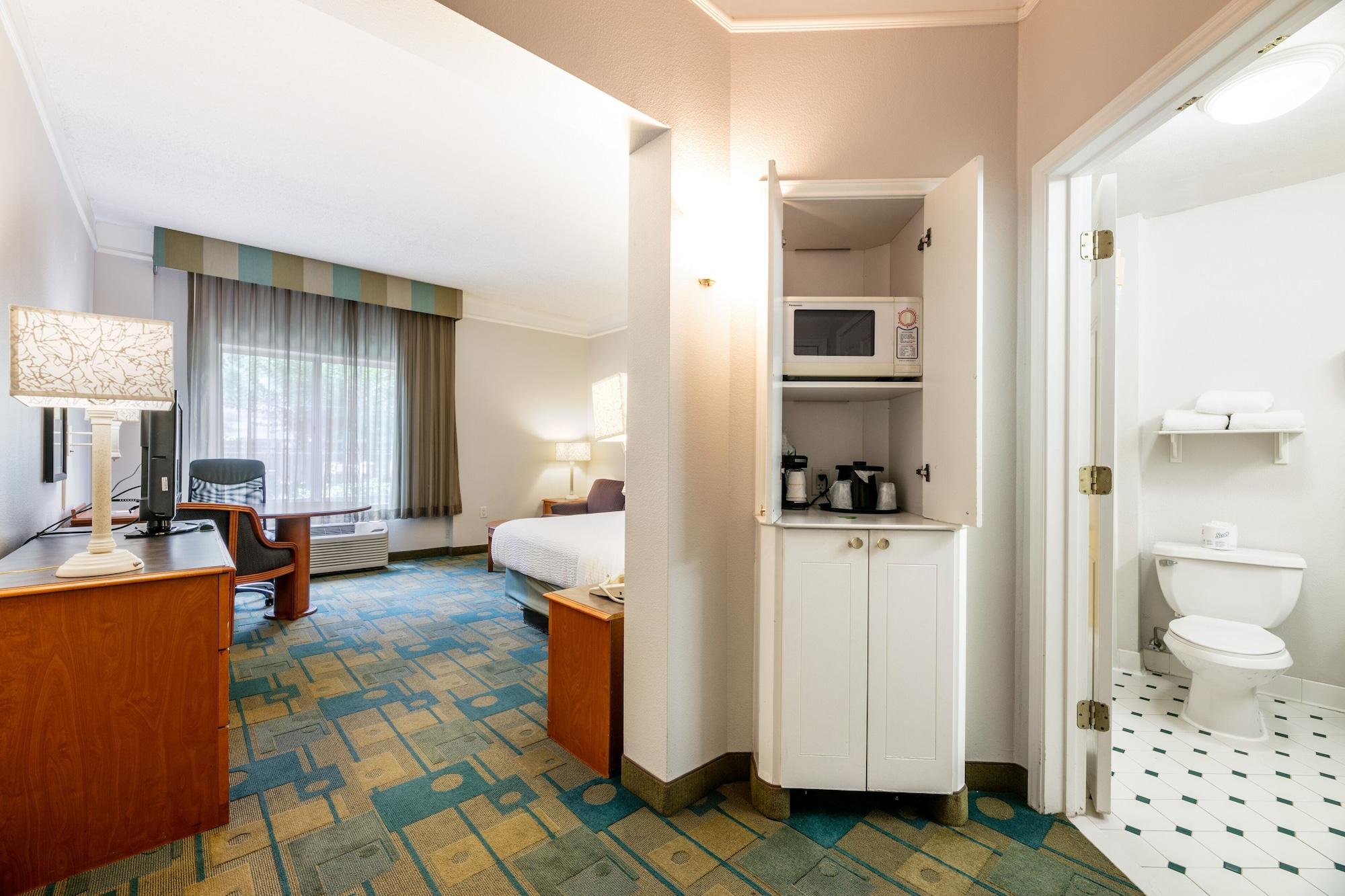 La Quinta Inn & Suites By Wyndham Houston Bush Iah South Εξωτερικό φωτογραφία